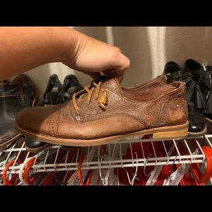 Sperry leather oxfords